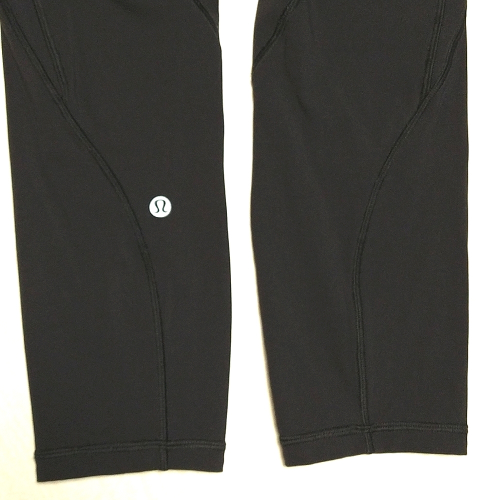 🍋 Lululemon Capris, size 6 - Picture 6 of 10